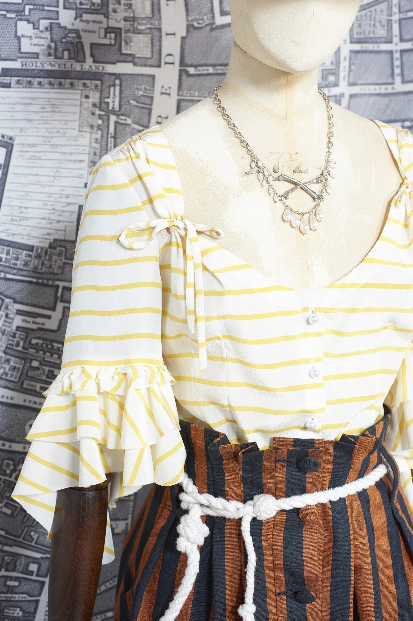 BERGERE BLOUSE IN YELLOW SILK