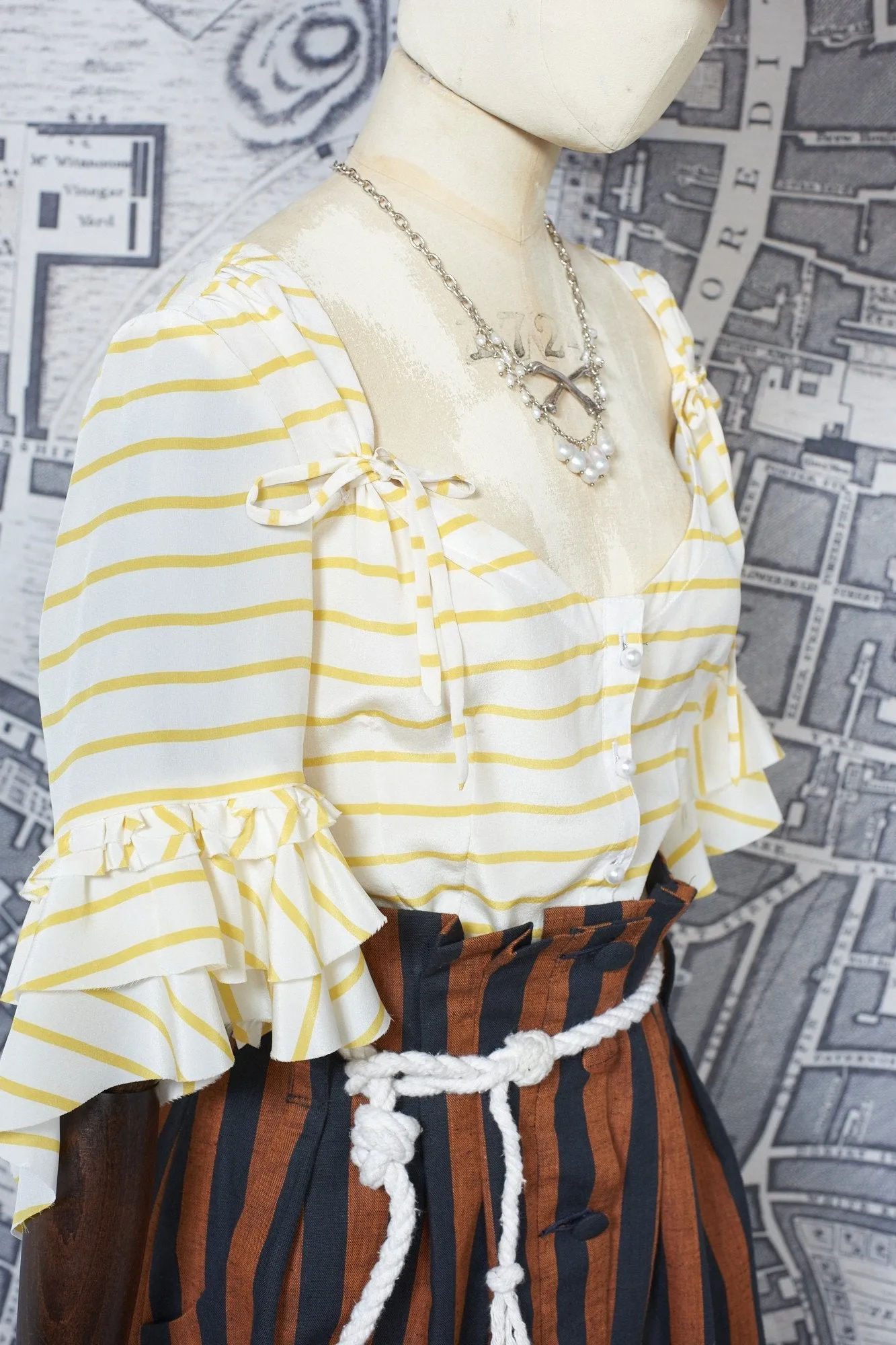 BERGERE BLOUSE IN YELLOW SILK