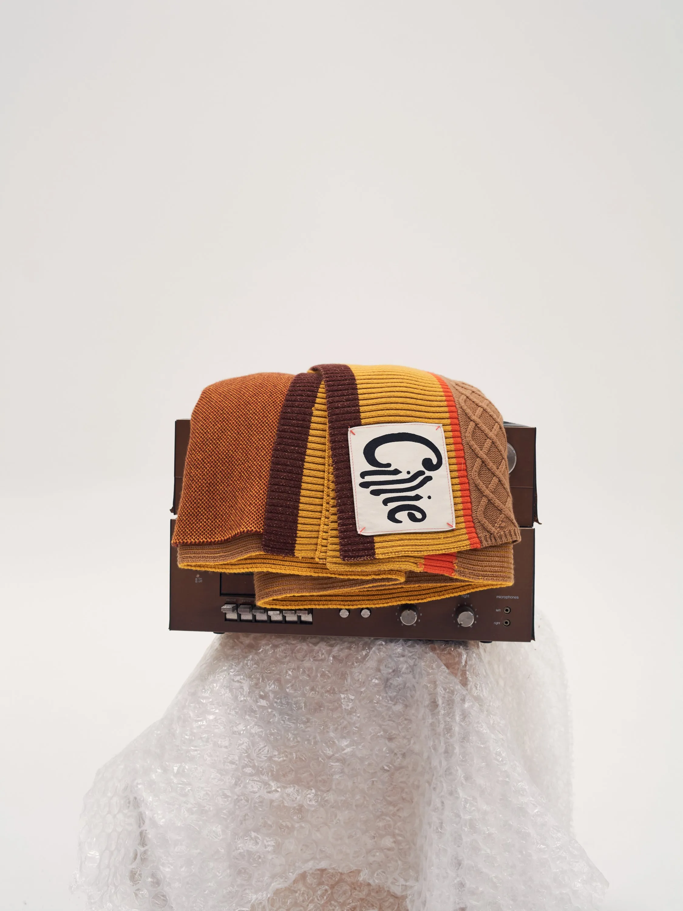 CILLIE - KNITTED PATCHWORK THROW - FAKE TAN